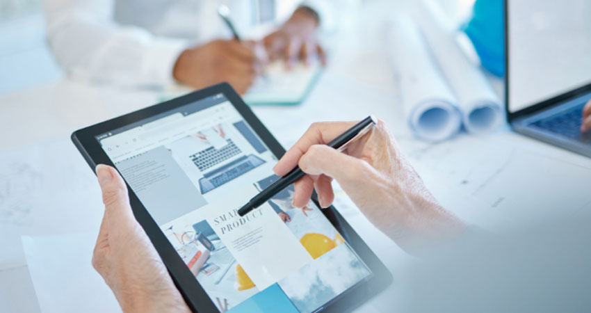 چک‌لیست نهایی طراحی سایت شرکتی 1404